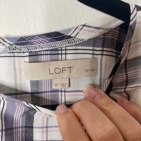 Loft Lavender Plaid Flowy Roll-Tab Sleeve Shirred Back Keyhole Button Blouse SP - Picture 4 of 10